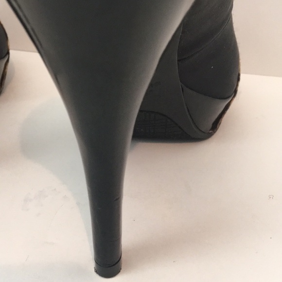 Rampage peep toe black satin high heels with animal print bow size 8 M - Picture 9 of 10